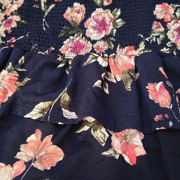 Story On Blue Floral Smocked Peplum Tank Top Large - Picture 3 of 10